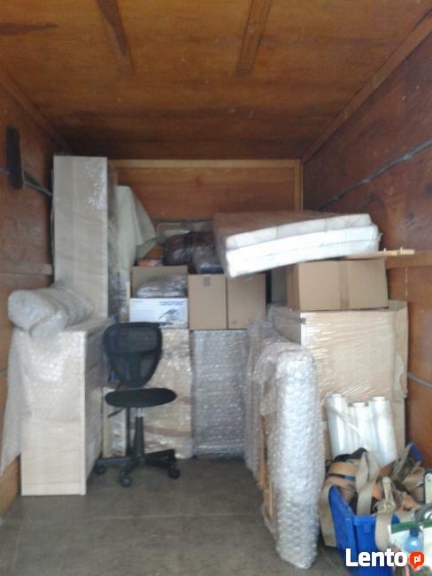 Wywóz starych mebli UTYLIZACJA Opróżnianie mieszkań/domów