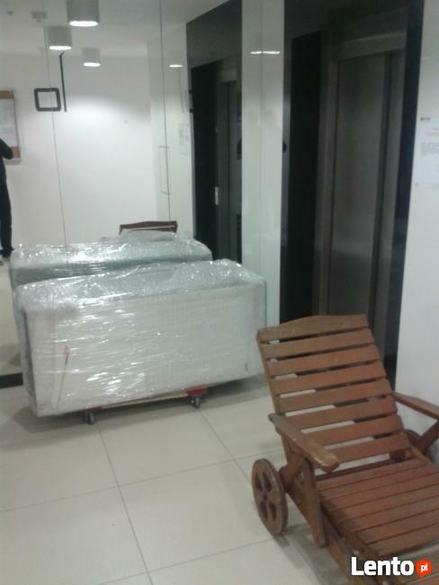 Wywóz starych mebli UTYLIZACJA Opróżnianie mieszkań/domów