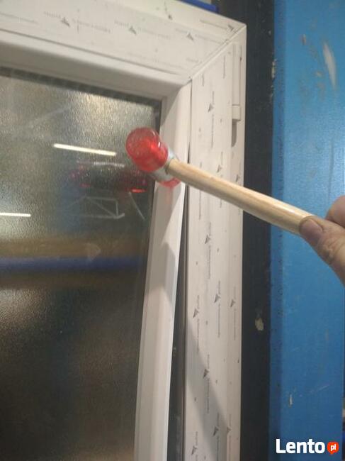 Wymiana pakietów szybowych termicznych w oknach szklarz