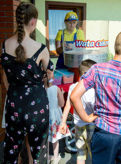 Wata cukrowa + Animator w przebraniu / Obsługa Imprez