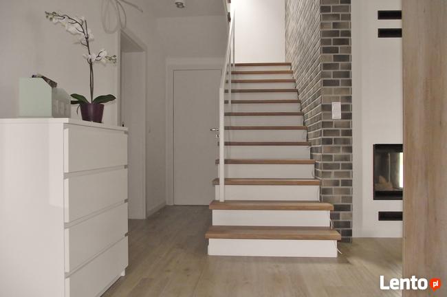 Schody i podłogi z drewna. Legar-stolarstwo