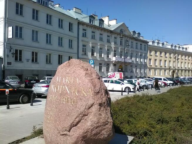 Lokale do wynajęcia / Stare Miasto jesienna promocja