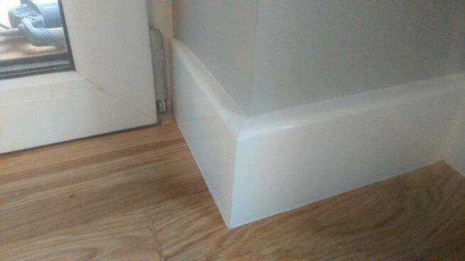 Układanie paneli. Montaż deski barlineckiej. LISTWY MDF