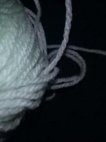 75 GR jasno seledynowa wełna włóczka