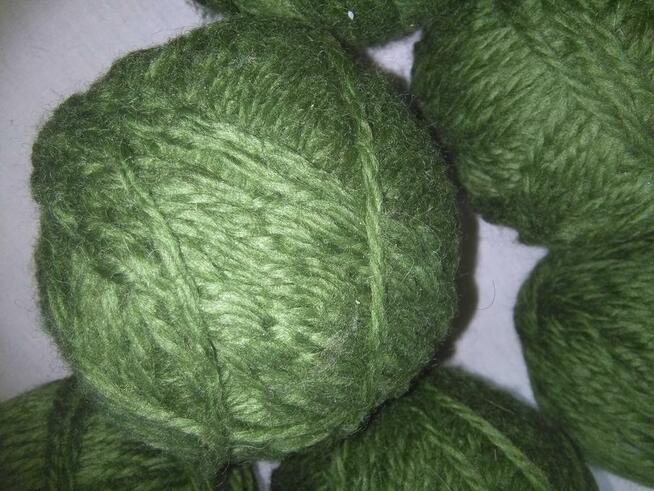 506 gr zieleń wełna włóczka