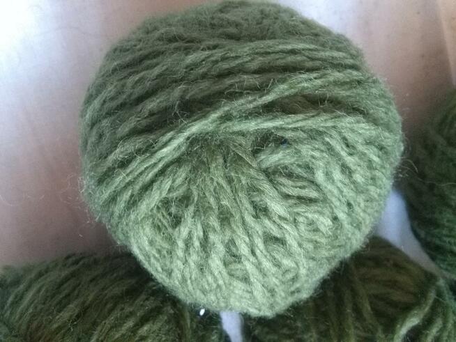 506 gr zieleń wełna włóczka