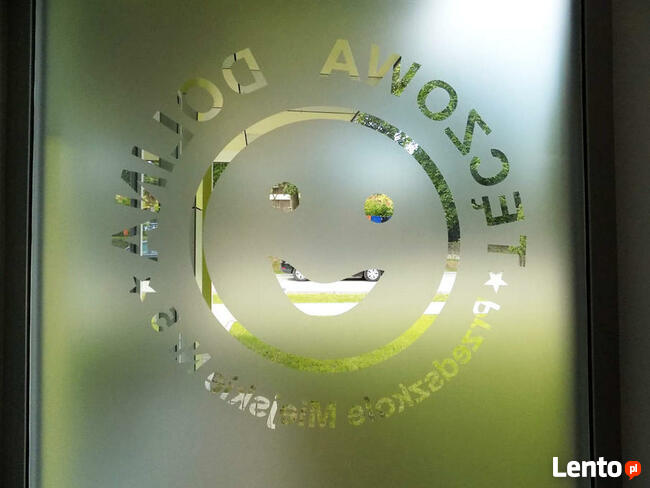 Oklejanie szyb, wyklejanie okien sklepowych, Mińsk