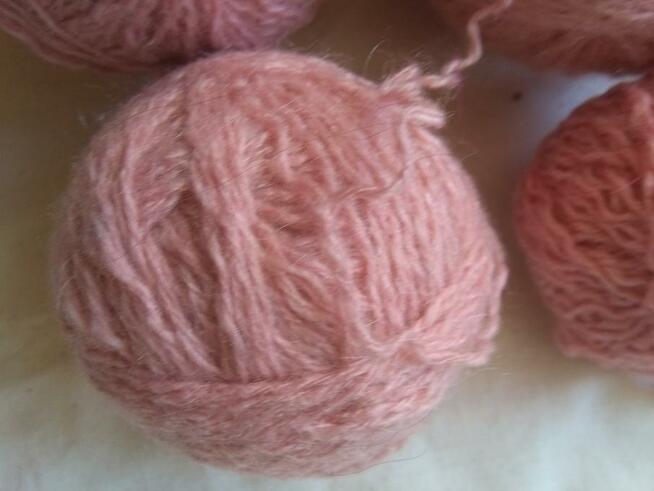 105 gr dymny róż wełna włóczka