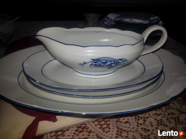 Srodek stolu zastawy obiadowej Cmielow