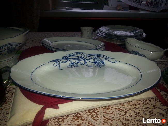 Srodek stolu zastawy obiadowej Cmielow