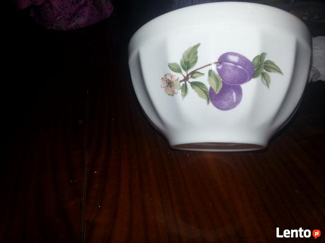 Miseczka porcelany sygnowanej Ksiaz