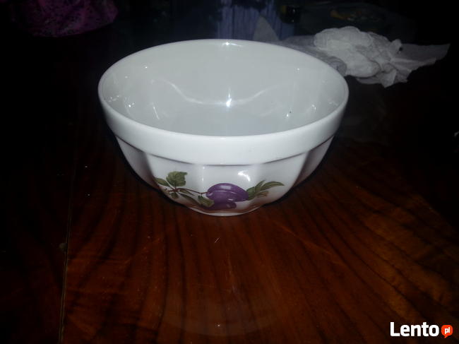 Miseczka porcelany sygnowanej Ksiaz