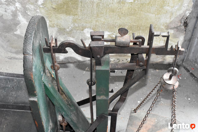 Zabytkowa waga z 1880 r.
