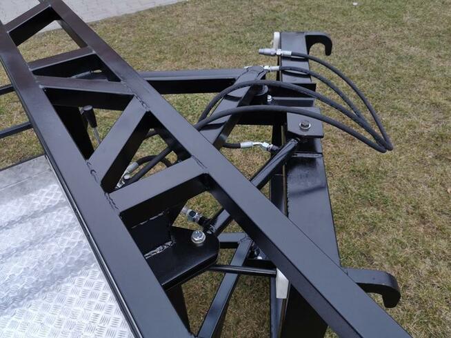 KOSZ SKRĘTNY HYDRAULICZNIE