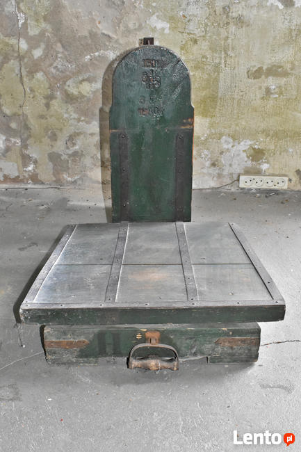 Zabytkowa waga z 1880 r.