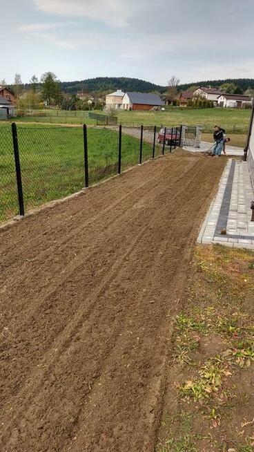 Usługi glebogryzarką separacyjną: trawniki, rabaty Nowy Sącz