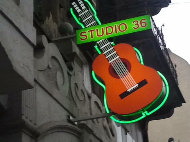 Wymiana strun - gitary, skrzypce, ukulele