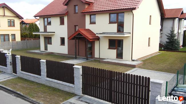 sprzedam dom lub 1-2-3-4 mieszkania w tym domu