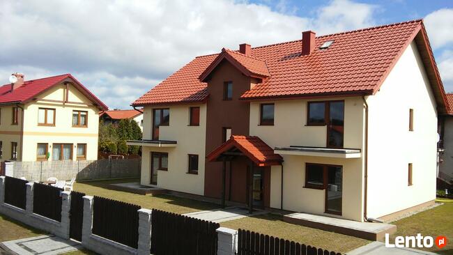 sprzedam dom lub 1-2-3-4 mieszkania w tym domu