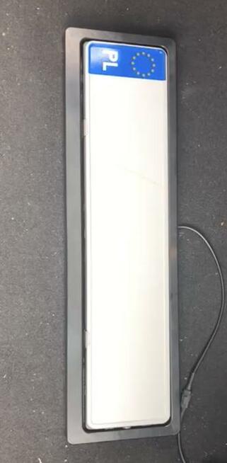 Obrotowe ramki do tablic rejestracyjnych, kręcące ramki