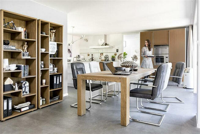 Meble z litego drewna – designerskie meble Habufa.