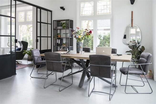 Meble z litego drewna – designerskie meble Habufa.