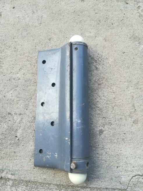 Sprzedam zawiasy wahliwe