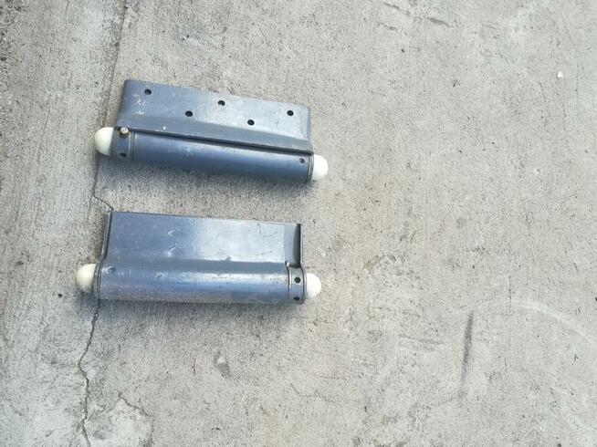 Sprzedam zawiasy wahliwe