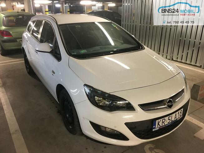 Wynajem wypożyczalnia najem samochodów aut osobowych Kraków