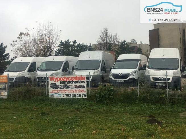 Wynajem wypożyczalnia najem samochodów aut osobowych Kraków
