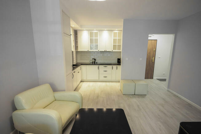 Wielicka 42B, 2 pokoje