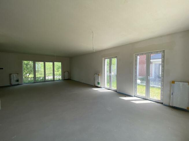 Dom pod Warszawą - Dębowy Park Rezydencje