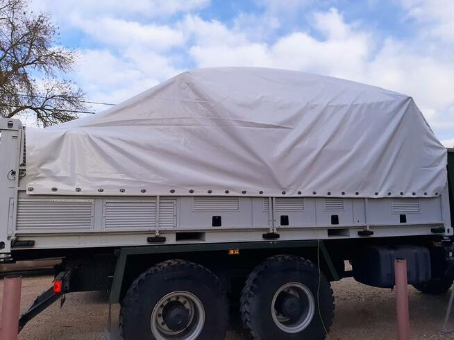 Plandeki producent Warszawa. Z folii przezroczystej na taras