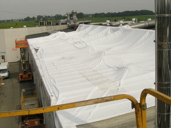 Przezroczysta osłona, kotara, roleta na taras z montażem