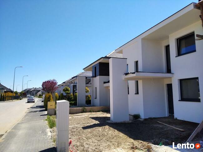 Dom szeregow. Osiedle Południowe. Kielce Dyminy.