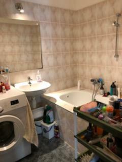 Żabiniec - 36 m2 - pokój z osobną jasną kuchnią, balkon