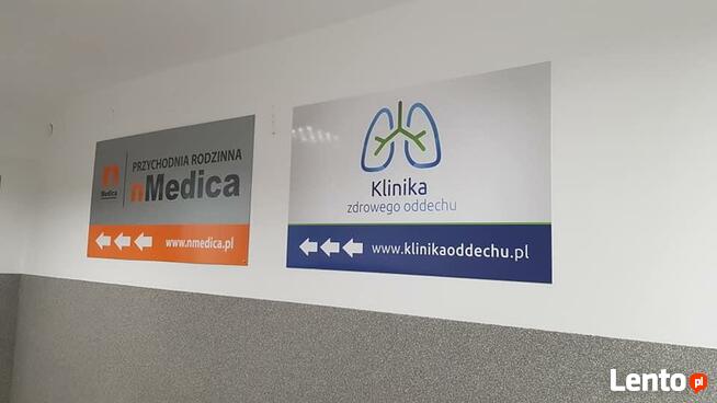 Konstrukcje reklamowe - Pylony - Tablice