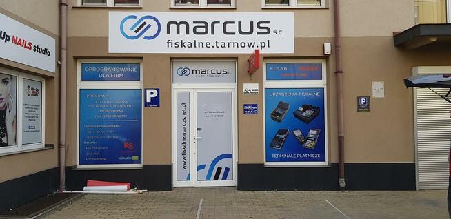 Konstrukcje reklamowe - Pylony - Tablice