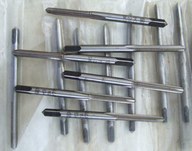 GWINTOWNIK M 4 M4x0,7 0,5 FWP VIS FANAR MASZYNOWY