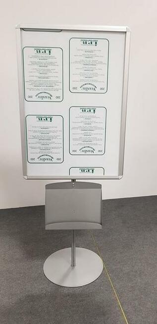 Konstrukcje reklamowe - Pylony - Tablice