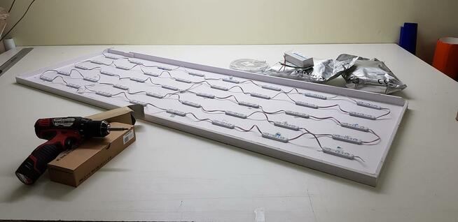 Konstrukcje reklamowe - Pylony - Tablice