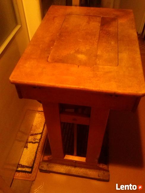 Maszyna do szycia Husqvarna, antyk, 1916 r, 390 zł.