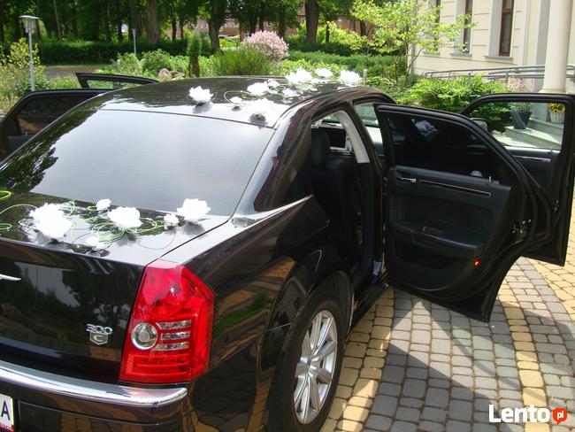 Auto, Limuzyna do ślubu. Chrysler 300C. SZCZECIN.