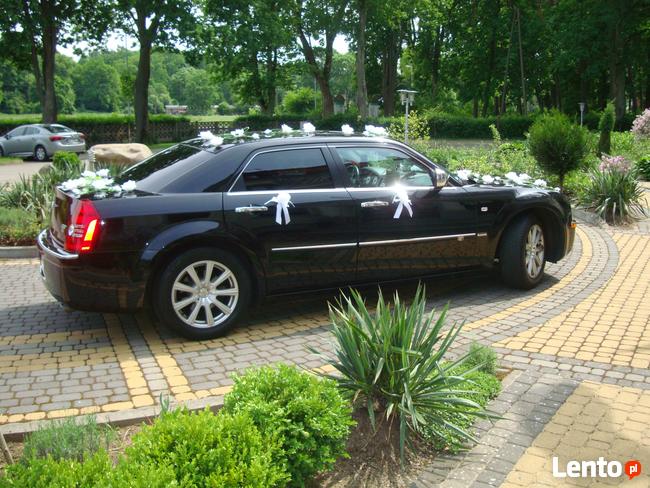 Auto, Limuzyna do ślubu. Chrysler 300C. SZCZECIN.