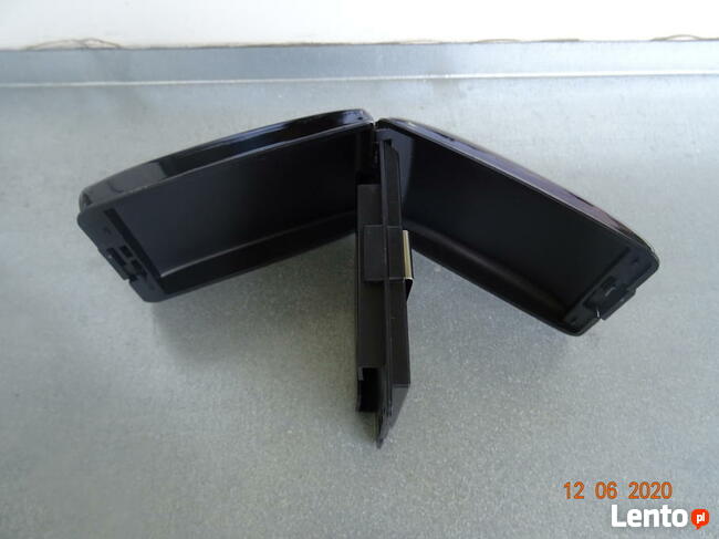 Portfel na karty i pieniądze mocny