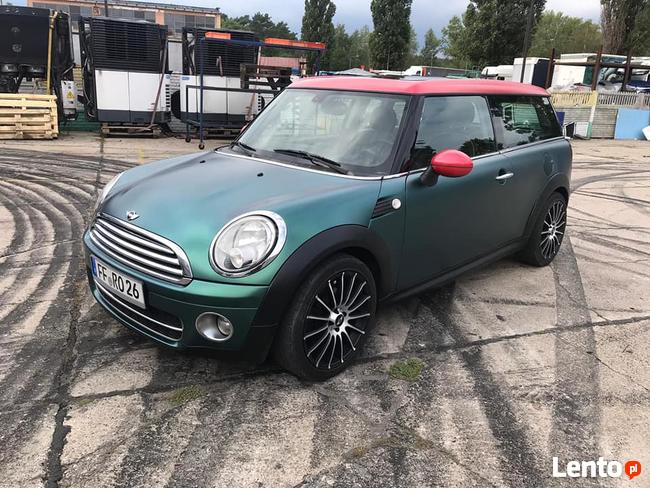 Oklejanie samochodów, folie ochronne, przyciemnianie szyb