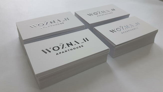 Wizytówki z folią silk touch i lakierem wybiórczym 3D orygin