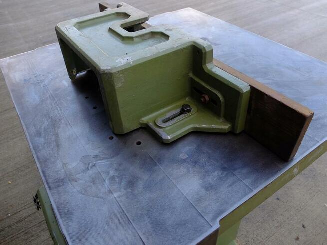 Frezarka dolnowrzecionowa Bulleri