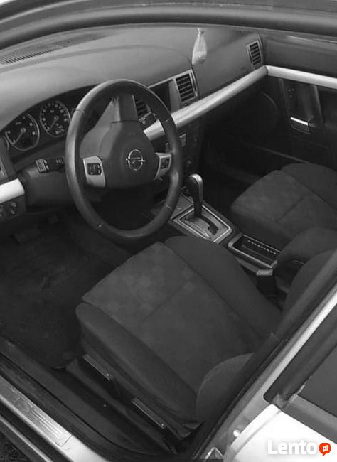 Przewóz osób i transport przesyłek w całej PL i UE