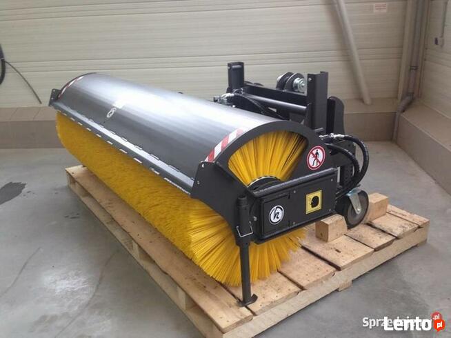 Odmiatarka hydrauliczna Kovaco do koparko-ładowarek